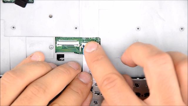Lenovo ThinkPad T540p Tastaturwechsel / tauschen / keyboard replacement смотреть онлайн