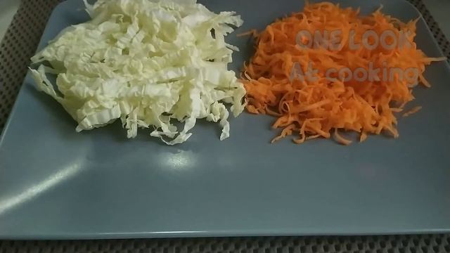 Лёгкий салат из пекинской капусты с крабовыми палочками.Простой,бюджетный и вкусный рецепт.