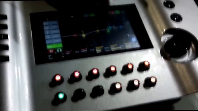 StageScape M20D, novo mixer visual da Line6 смотреть онлайн