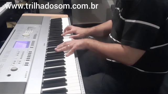Mesmo fora de linha compensa comprar um DGX 640 da Yamaha !?! смотреть онлайн