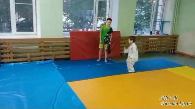 АНО СК "Боевая Русь". Тренировка - тренировочка! #БоеваяРусь #тхэквондо смотреть онлайн