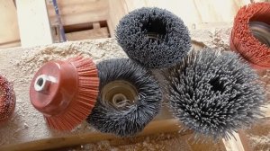 Обзор нейлоновых щеток для шлифовки сруба.