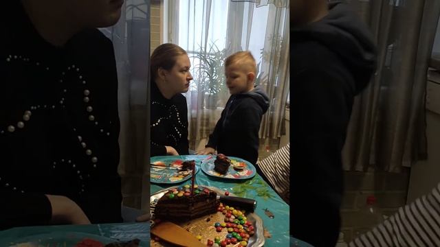 роман день рождения, танцы 2023 г смотреть онлайн