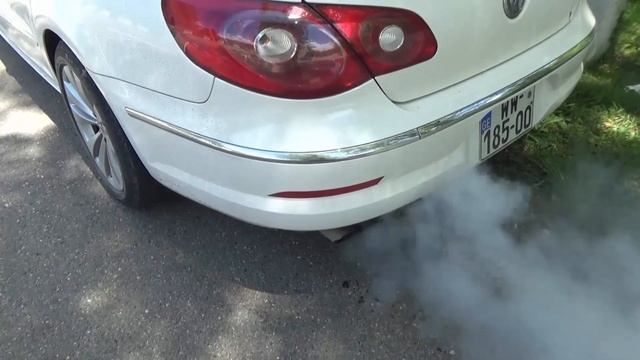 Причины белого дыма из выхлопной трубы. Неисправности и что означает белый дым из глушителя смотреть онлайн