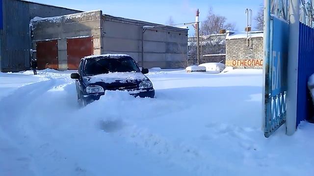 Шевроле нива,по снегу смотреть онлайн