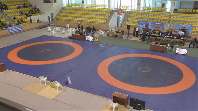 Первенство России по спортивной борьбе (греко-римский стиль) среди юношей до 16 лет смотреть онлайн