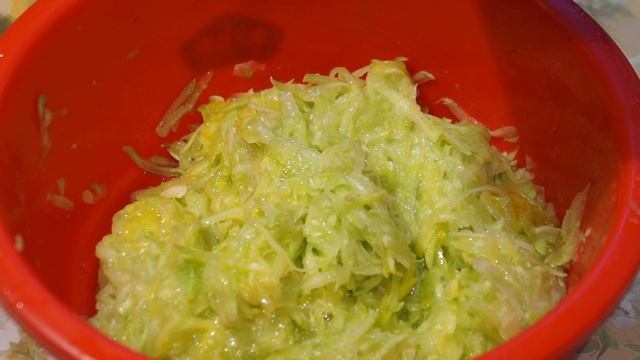 Оладьи из кабачков смотреть онлайн