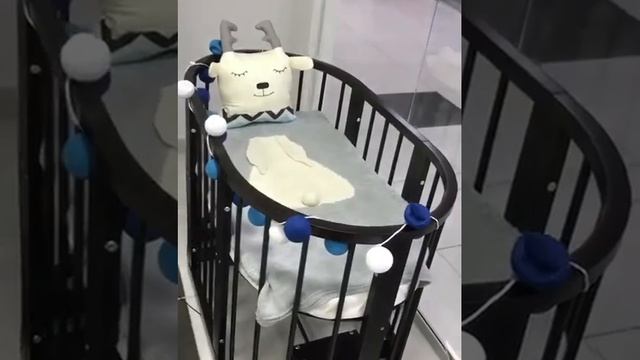 Овальная кроватка с автокачанием! Мечта, а не кроватка смотреть онлайн