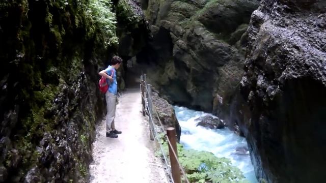 Германия/Partnachklamm/Garmisch-Partenkirchen/Путешествуем на машине в Европу смотреть онлайн