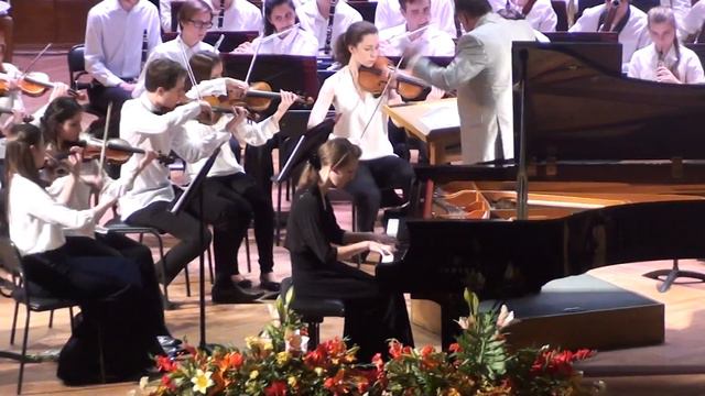 Анна Петрова. Мир музыки 18 лет смотреть онлайн