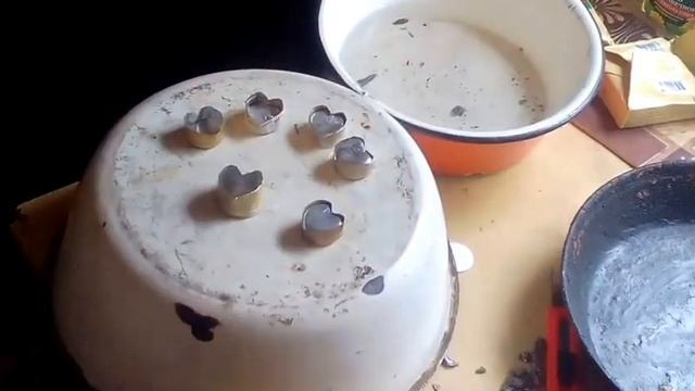 Делаем маленькие сердечки из свинца смотреть онлайн