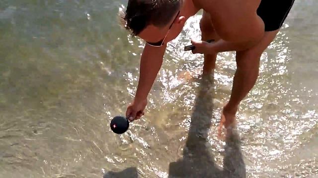 Тест колонки JBL Clip 3 под водой (Under River Test) смотреть онлайн
