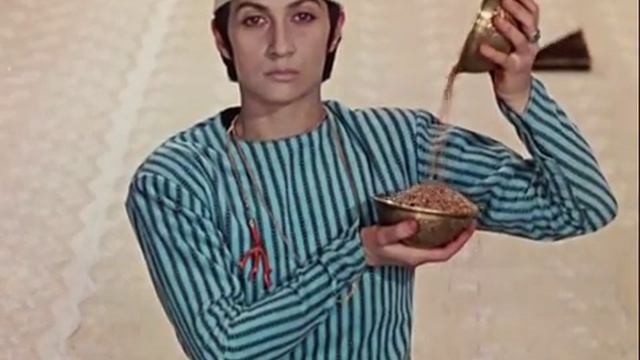 Софико Чиаурели, «Цвет граната» смотреть онлайн