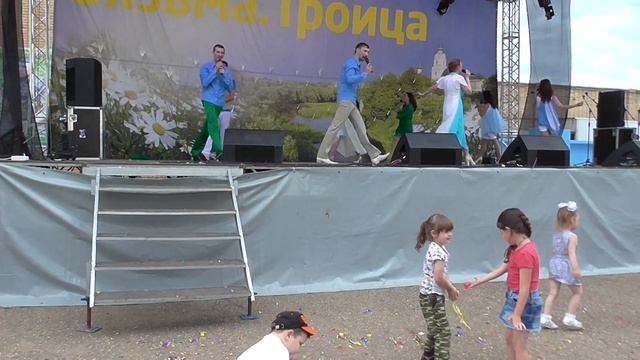 Вязьма. День города 2016. Студия Креатив ( Орша) Песня Кукушка смотреть онлайн