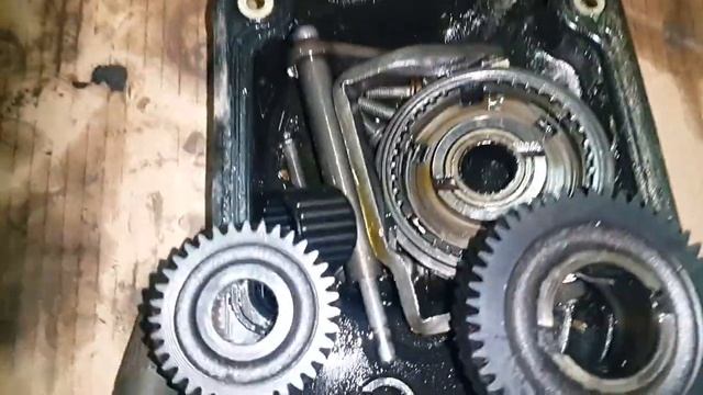 Ремонт мкпп Шкода Октавия 1.6 литра. смотреть онлайн