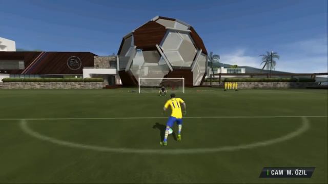 FIFA 14 PS Vita - First look смотреть онлайн
