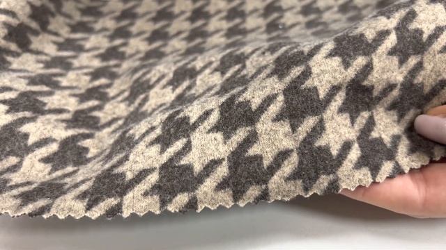 Из чего сшить кепи? Пальтовая ткань с принтом гусиная лапка смотреть онлайн