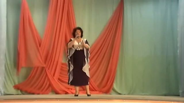 Светлана Щипунова исполняет песню " Белые медведи" смотреть онлайн