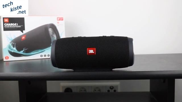 Sony XB41 vs JBL Charge 3 смотреть онлайн