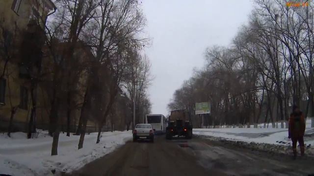 24.12.2016 ремонт дороги г. Волжский Волгоградской обл. пересечение ул. Свердлова - ул. К Маркса смотреть онлайн