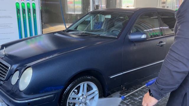 Тестируем удивительную автомойку самообслуживания.