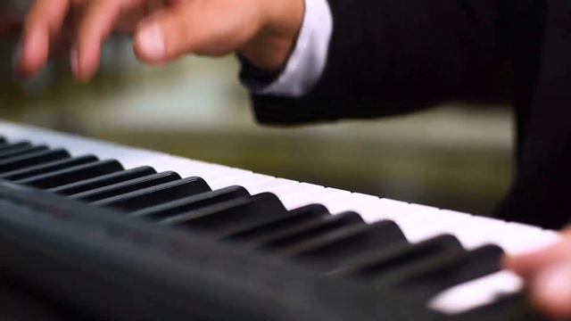 Ave Maria (Franz Schubert) - Fabi Suárez смотреть онлайн