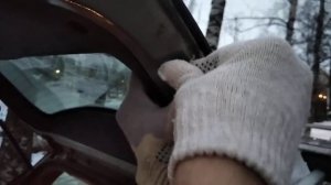 Замена амортизаторов крышки багажника на Renault Megane 2