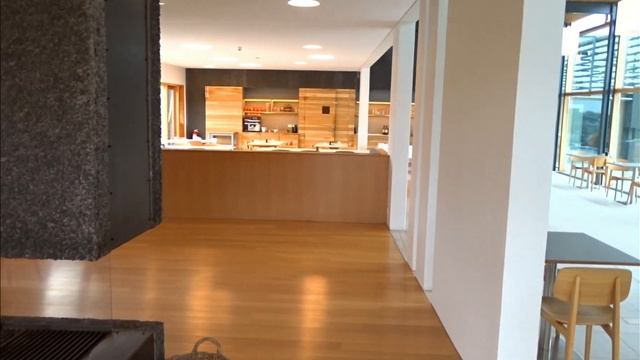 Silica Hotel (Blue Lagoon, Iceland) -- A Video Review смотреть онлайн