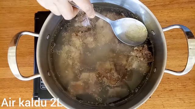 SOP BUNTUT || DAGING SUPER EMPUK, BUMBU MERESAP, ENAKNYA LUAR BIASA!! смотреть онлайн