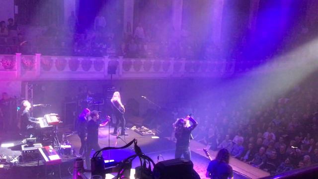 One Vision Classic Rock Show