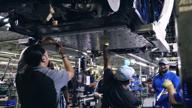 2023 Volkswagen ID.4 PRODUCTION Line in USA смотреть онлайн