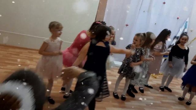 Новогоднее посвящение в первоклассники на отделении хореографии. смотреть онлайн