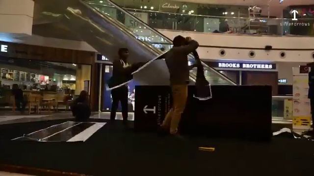 Mercedes Benz - Silver Arrows Event Preparations смотреть онлайн