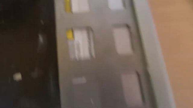 Разбираю на запчасти ноутбук MSI cx500 ms-1682 смотреть онлайн