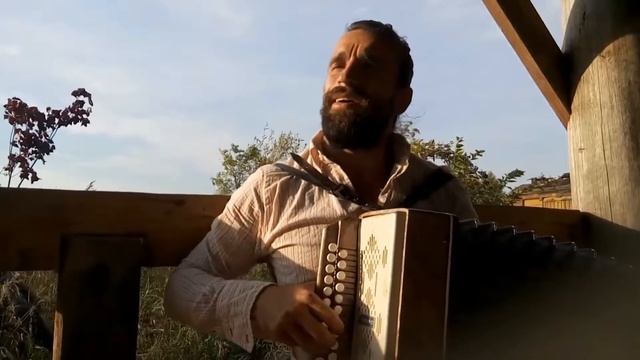 Между серыми камнями - Гимн Терских Казаков смотреть онлайн