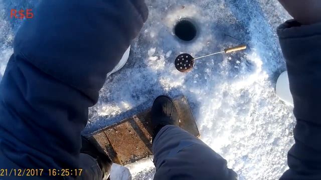 Зимняя рыбалка на р.Сучан 21.12.2017г. Корюшка смотреть онлайн