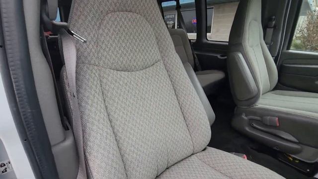 2008 Chevy Express 1500 8 passenger van for sale 29k miles rust free 5.3 v8 смотреть онлайн