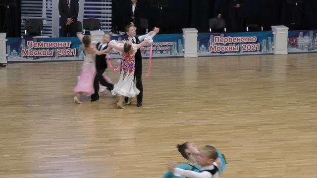 фокстрот юниоры 1 #томиловстрижева смотреть онлайн