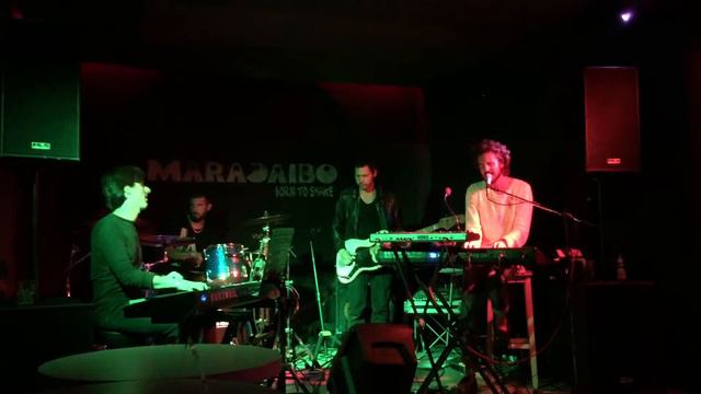 4Soul - Somebody that I used to Know cover смотреть онлайн