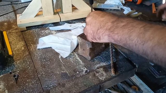 Провисла водительская дверь. Skoda roomster. Способ решения проблемы #авто #ремонтавто #автомобили смотреть онлайн