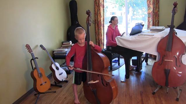 Suzuki Bass Book 1 - The Little Fiddle, Vytas Stalyga (age 6) смотреть онлайн