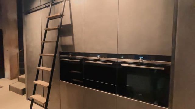 Мебельная фабрика «Aster Cucine» – вид изнутри! смотреть онлайн
