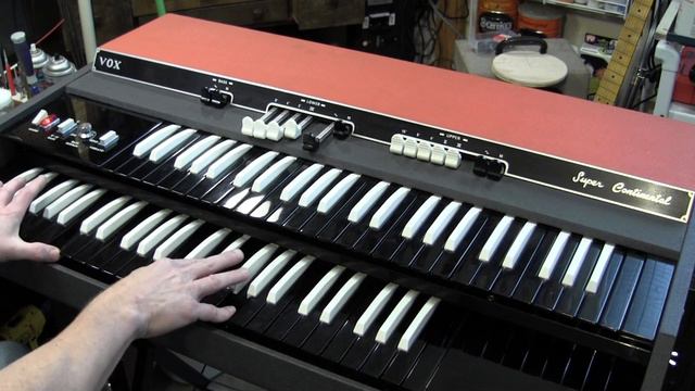 1967 Vox Super Continental Vintage Organ Demo (Model V-303E) смотреть онлайн