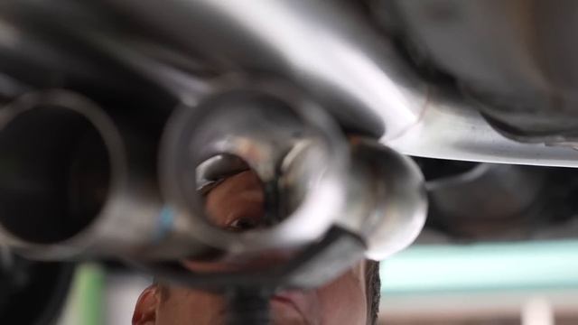 V12 TOYOTA CENTURY Exhaust UPGRADE! New X PIPE made it sound like a SUPERCAR! смотреть онлайн