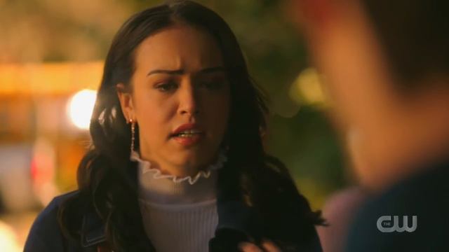 Legacies 3x07 - Josie & Ethan talk about Finch, she’s looking for her смотреть онлайн