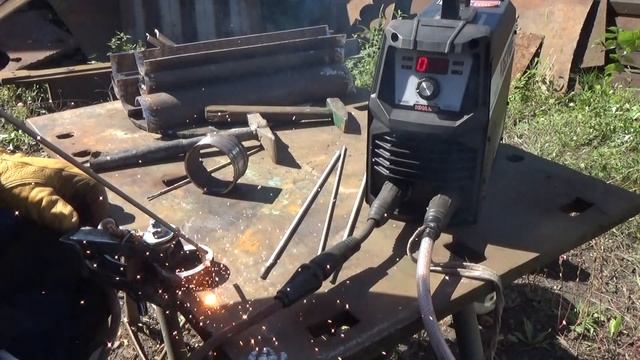 Dekapower EASY ARC 200 и четыре марки УОНИ на 30А