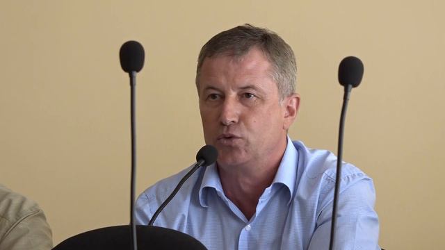 Александр Усатый на заседании мун.совета: Что на самом деле происходит на МП ЖКХ? смотреть онлайн