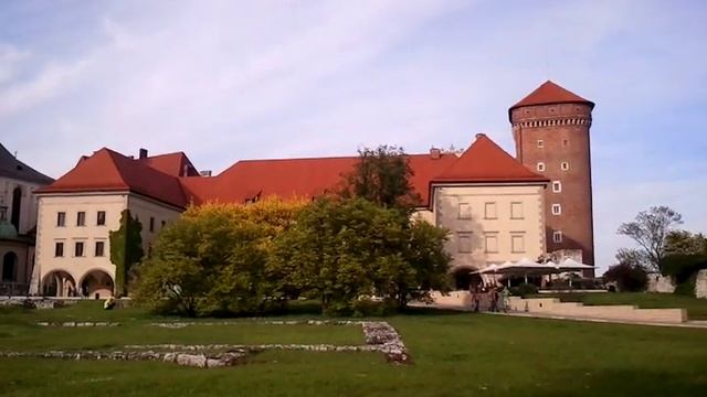 Krakow - on the Wawel Hill смотреть онлайн