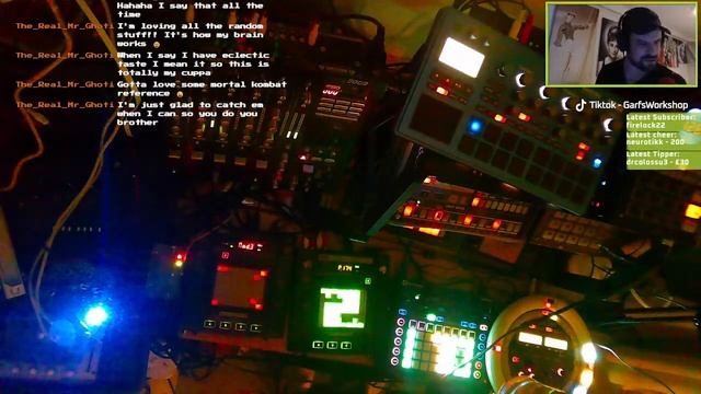 Warhammer 40K Techno/Happy Hardcore Live (90s Star Trek/Sharpe/Arny/Star Wars) Neckbeards only [UK] смотреть онлайн
