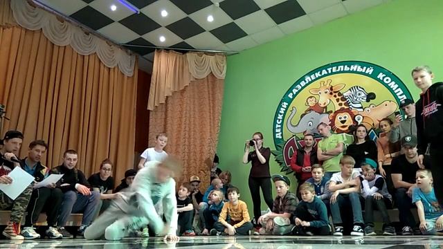 Александров Метр с кепкой breaking kids отбор 8 смотреть онлайн